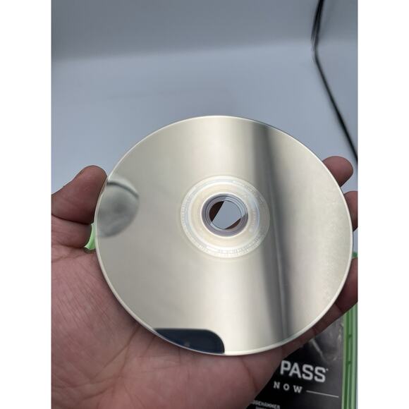 Call of Duty WWII World War 2 (Xbox One) Complete in Box CIB - WORKING - Picture 10 of 11